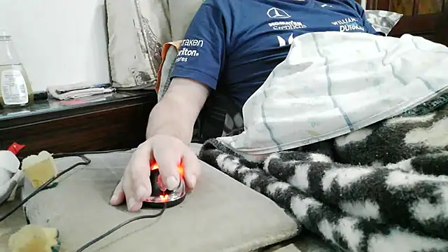 messi syssy online show from May 25, 2026, 5:35 am