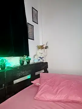 Snapshot of Bayan-Queen chatting on March 13, 2025, 11:38 pm Bayan-Queen online show from March 13, 2025, 11:38 pm