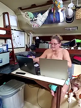 Snapshot of Fast_trip chatting on October 5, 2025, 9:02 pm Fast trip online show from October 5, 2025, 9:02 pm