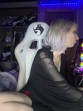 bunnydark00 online show from May 22, 2026, 3:02 am