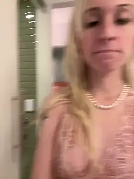 bunnydark00 online show from July 7, 2026, 3:42 am