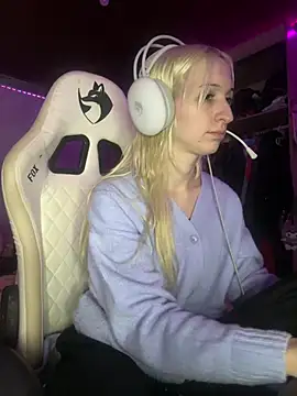 bunnydark00 online show from July 10, 2026, 12:04 am