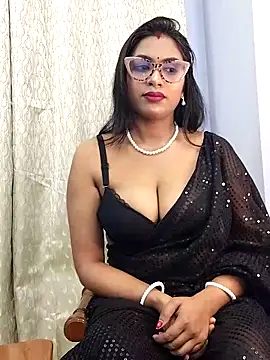 Snapshot of Queen_Dolly chatting on October 11, 2025, 6:06 pm Queen Dolly online show from October 11, 2025, 6:06 pm