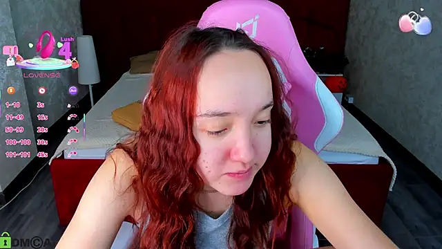 Snapshot of Fera1_Berry chatting on October 28, 2025, 11:07 pm Fera1 Berry online show from October 28, 2025, 11:07 pm