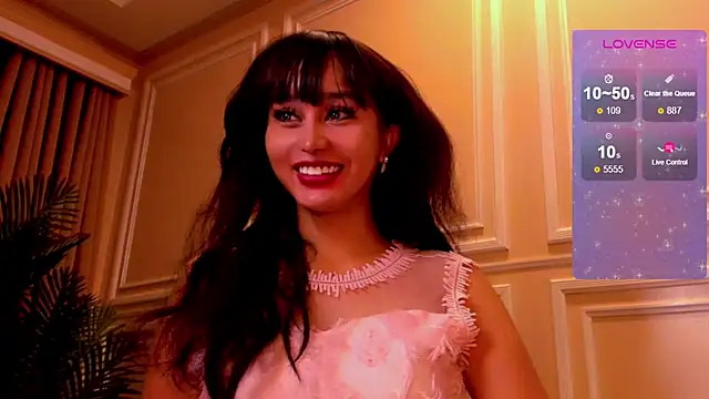 YOURCRISTINAS online show from October 29, 2025, 4:15 am