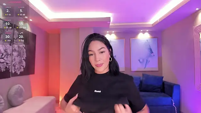 RossieRhoades online show from October 8, 2025, 8:39 pm