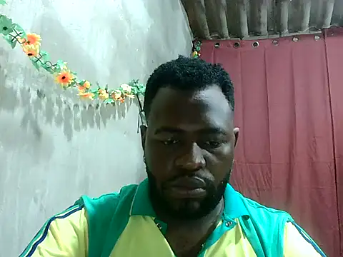 2ocmaxi online show from October 18, 2025, 3:13 pm