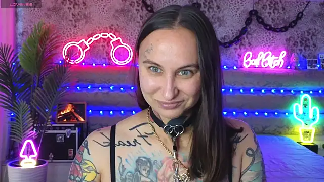 Cool Freak  online show from July 24, 2026, 10:02 am