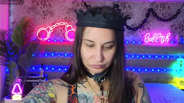 Cool Freak  online show from August 8, 2026, 10:17 am