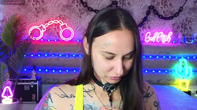 Cool Freak  online show from August 9, 2026, 10:09 am