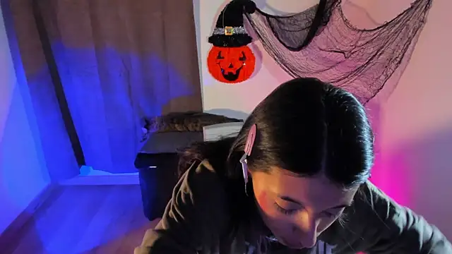 NanaRott online show from October 27, 2025, 10:47 pm