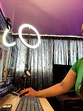 saaalome 1 online show from January 8, 2026, 9:28 pm