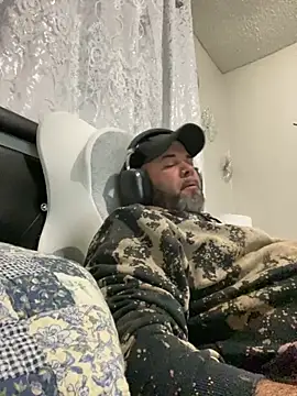 Snapshot of Cristian-Brayan chatting on October 31, 2025, 12:17 pm Cristian-Brayan online show from October 31, 2025, 12:17 pm