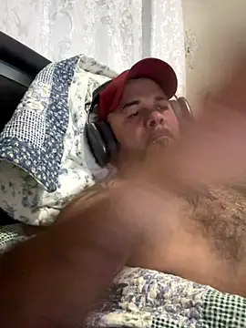 Snapshot of Cristian-Brayan chatting on November 3, 2025, 1:56 pm Cristian-Brayan online show from November 3, 2025, 1:56 pm