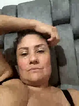 gabiTetas online show from October 6, 2025, 7:33 pm