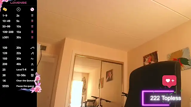 Snapshot of BlaBlaBla7016 chatting on November 14, 2025, 3:33 pm BlaBlaBla7016 online show from November 14, 2025, 3:33 pm