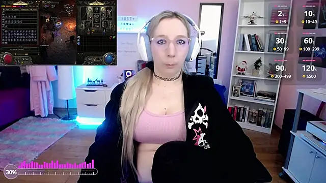 Snapshot of JustKerry chatting on December 18, 2024, 11:56 am JustKerry online show from December 18, 2024, 11:56 am