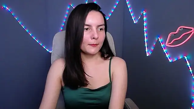 JasmineAsha online show from April 16, 2026, 6:36 am