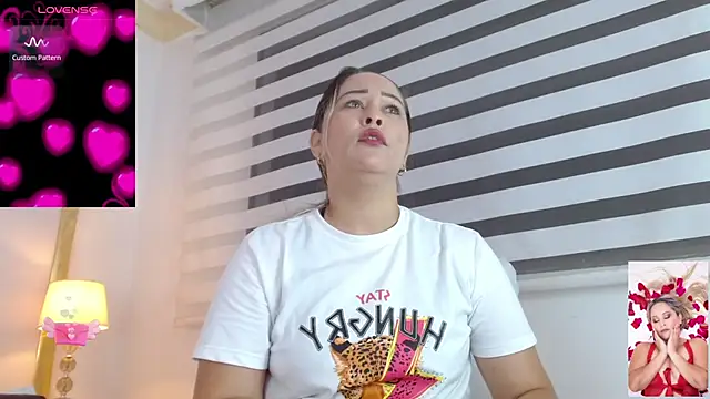 Snapshot of WANDAFOXX1 chatting on February 13, 2025, 3:18 am WANDAFOXX1 online show from February 13, 2025, 3:18 am