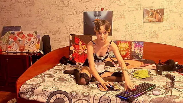 Snapshot of KagamiTayga chatting on November 3, 2025, 2:51 pm KagamiTayga online show from November 3, 2025, 2:51 pm