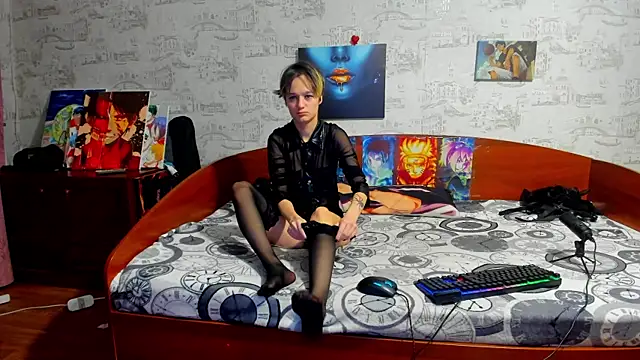 Snapshot of KagamiTayga chatting on November 14, 2025, 2:32 am KagamiTayga online show from November 14, 2025, 2:32 am