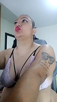 Snapshot of anawatson chatting on February 23, 2025, 12:37 pm anawatson online show from February 23, 2025, 12:37 pm