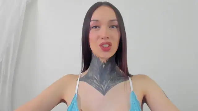 Snapshot of All_yours555 chatting on December 11, 2024, 11:32 pm All yours555 online show from December 11, 2024, 11:32 pm