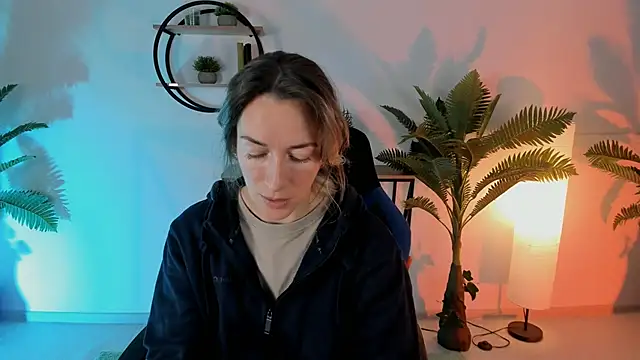 RebeccaMartinez online show from December 21, 2024, 5:03 am