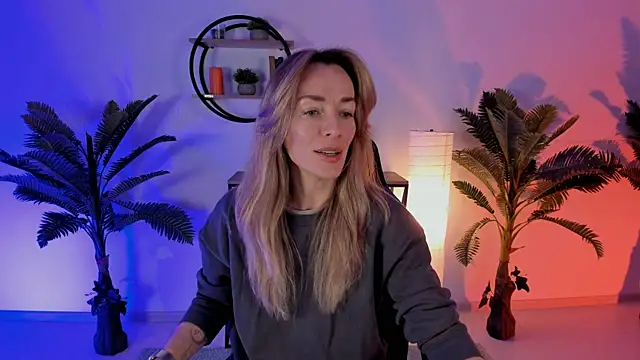 RebeccaMartinez online show from January 19, 2025, 5:26 am