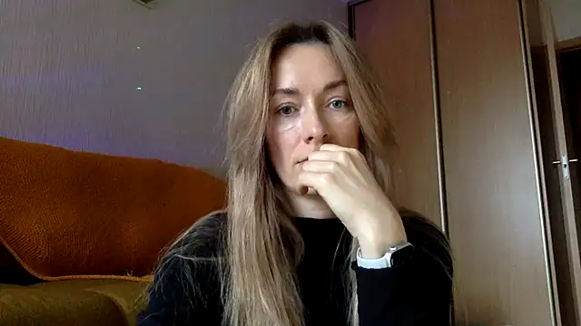 RebeccaMartinez online show from March 16, 2025, 8:10 am