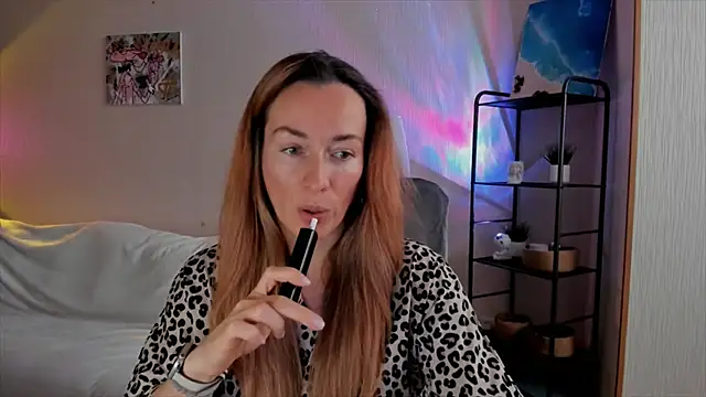 RebeccaMartinez online show from November 27, 2025, 7:43 am