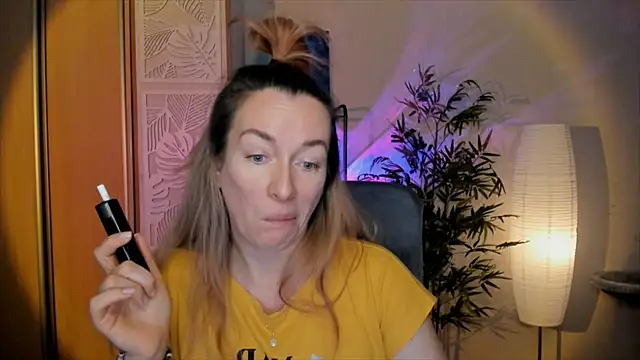 RebeccaMartinez online show from January 7, 2026, 5:54 am