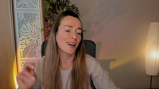 RebeccaMartinez online show from February 20, 2026, 8:38 am