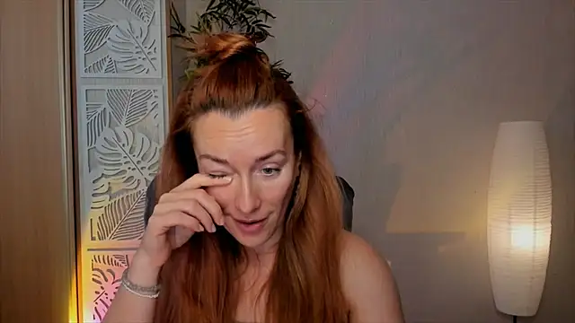 RebeccaMartinez online show from April 6, 2026, 6:25 am