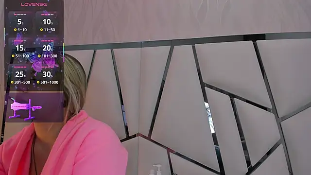 kimberly7  online show from April 15, 2026, 11:39 am