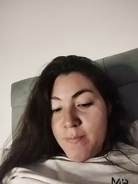 katha steele  online show from November 14, 2025, 2:21 am