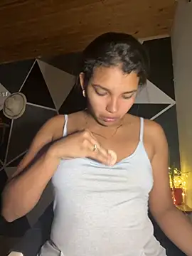 emilyharber online show from November 18, 2025, 7:40 pm