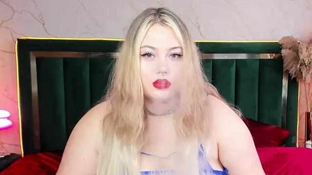 Snapshot of rosal1a chatting on October 2, 2025, 7:37 am rosal1a online show from October 2, 2025, 7:37 am