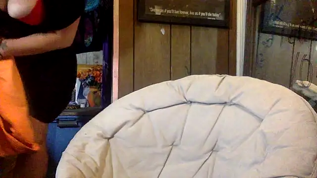 TrashleyRosebud online show from July 1, 2026, 1:40 am