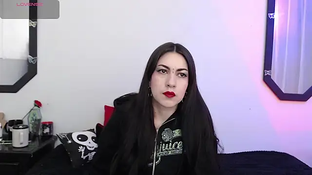 Amy Aloqua online show from September 30, 2025, 3:28 pm