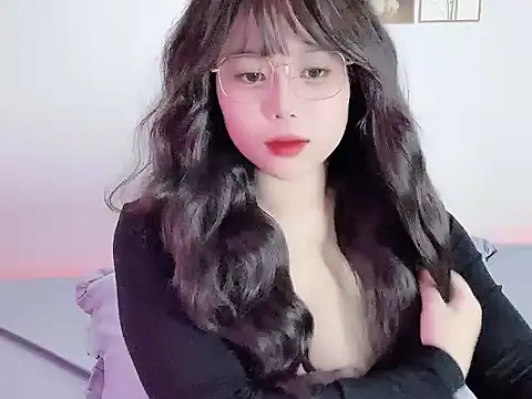 Snapshot of __Lyly__ chatting on November 3, 2025, 2:35 am Lyly online show from November 3, 2025, 2:35 am