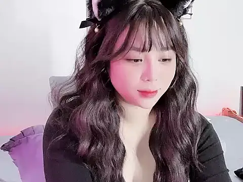 Snapshot of __Lyly__ chatting on November 27, 2025, 1:40 am Lyly online show from November 27, 2025, 1:40 am