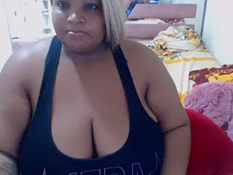 Snapshot of chocolatehot04 chatting on January 12, 2025, 11:58 pm chocolatehot04 online show from January 12, 2025, 11:58 pm