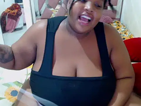 Snapshot of chocolatehot04 chatting on February 11, 2025, 1:41 am chocolatehot04 online show from February 11, 2025, 1:41 am