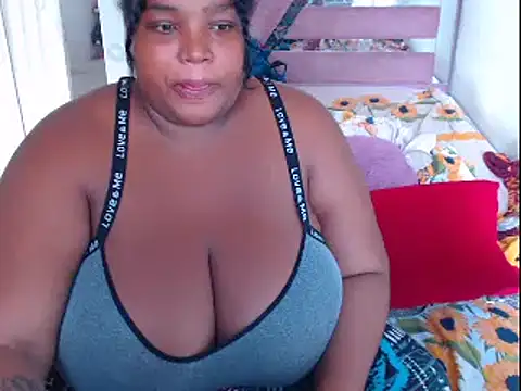 Snapshot of chocolatehot04 chatting on February 14, 2025, 7:44 pm chocolatehot04 online show from February 14, 2025, 7:44 pm