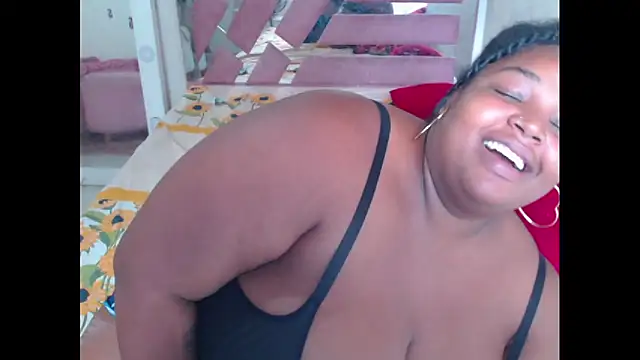 Snapshot of chocolatehot04 chatting on February 20, 2025, 2:24 pm chocolatehot04 online show from February 20, 2025, 2:24 pm