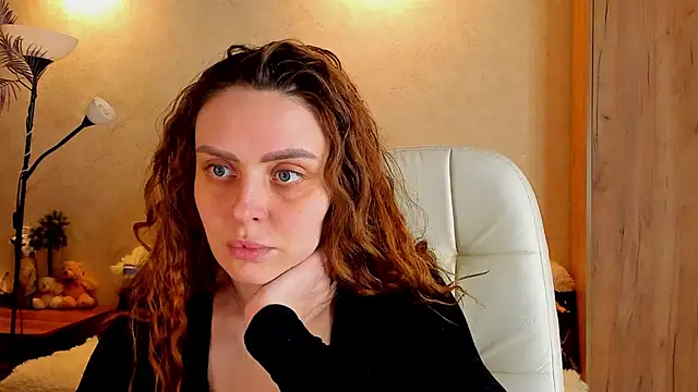 Snapshot of mia_grantes chatting on February 28, 2025, 5:15 pm mia grantes online show from February 28, 2025, 5:15 pm