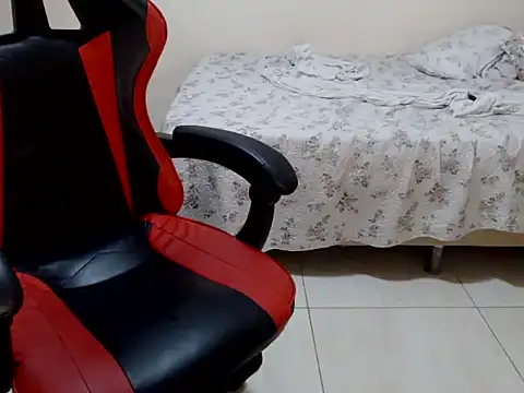 Snapshot of -Marivalda- chatting on January 27, 2025, 10:27 am -Marivalda- online show from January 27, 2025, 10:27 am