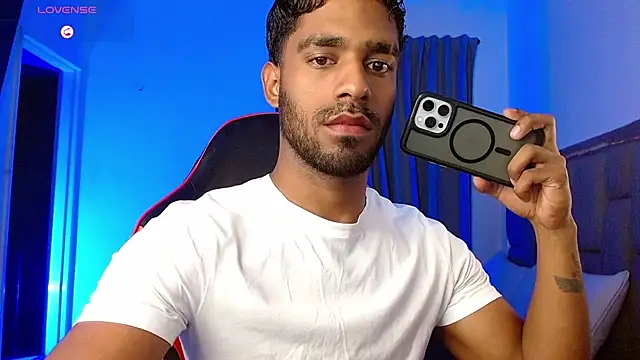 Snapshot of Christian_thor chatting on March 19, 2026, 3:32 am Christian thor online show from March 19, 2026, 3:32 am