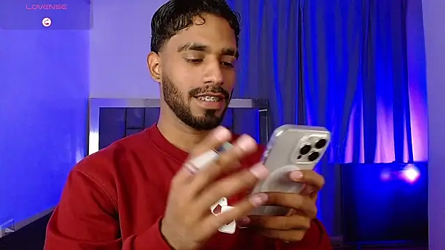 Snapshot of Christian_thor chatting on April 4, 2026, 4:44 am Christian thor online show from April 4, 2026, 4:44 am